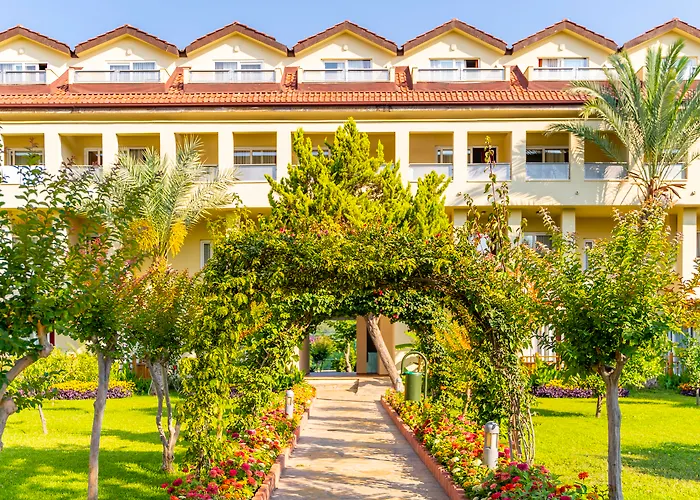  Le Jardin Holiday Village