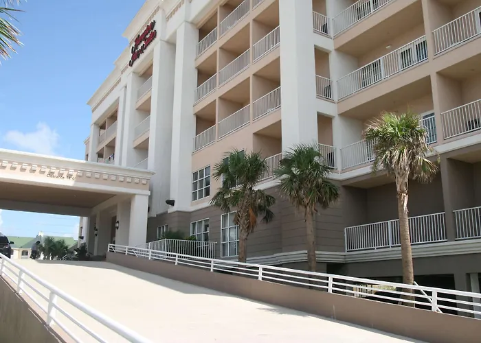Hampton Inn & Suites