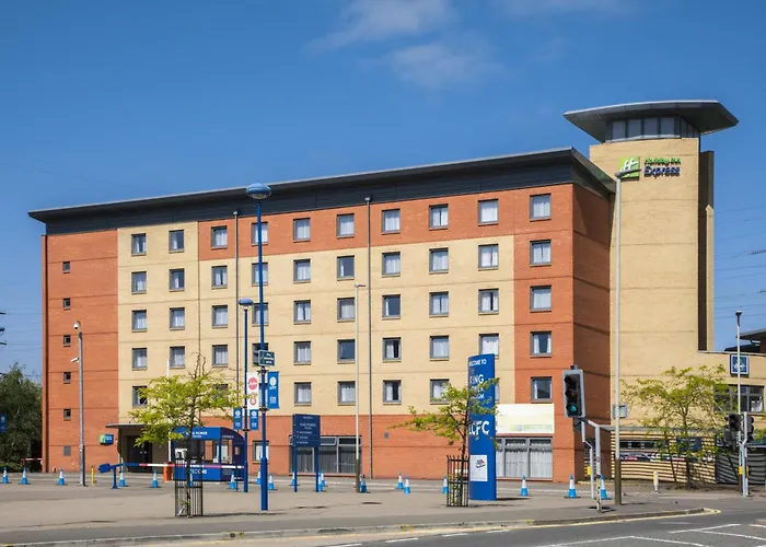 Cheap hotels Holiday Inn Express Leicester City By Ihg