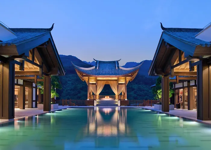 Hot Tub in Room Banyan Tree Chongqing Beibei