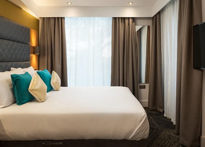 Hotel all'aeroporto: Roomzzz London Stratford