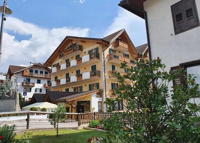 Albergo centrale: Hotel Sass Maor