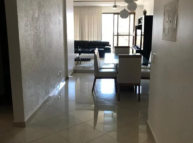 Aluguéis de temporada: Apartamento temporada Pitangueiras