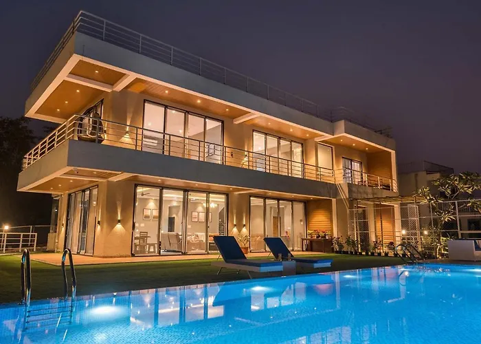 Villa: Euphoria By Stayvista - With Infinity Pool & Viewing Deck