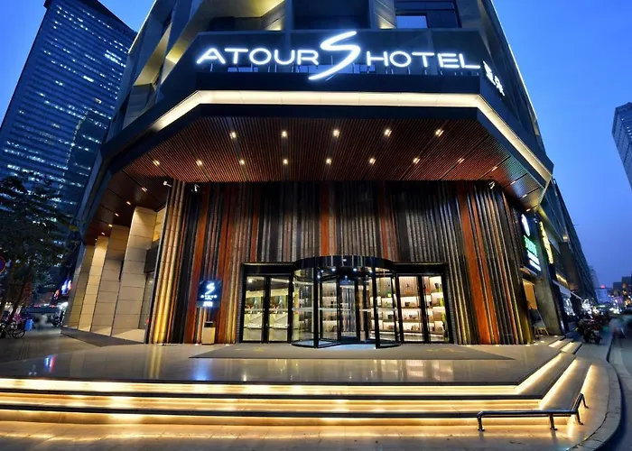 Atour S Taikoo Li