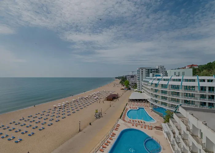 Berlin Golden Beach Hotel