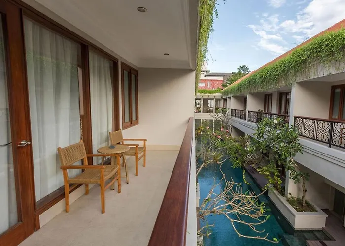 Hotel met uitzicht: Seminyak Lagoon All Suites Hotel