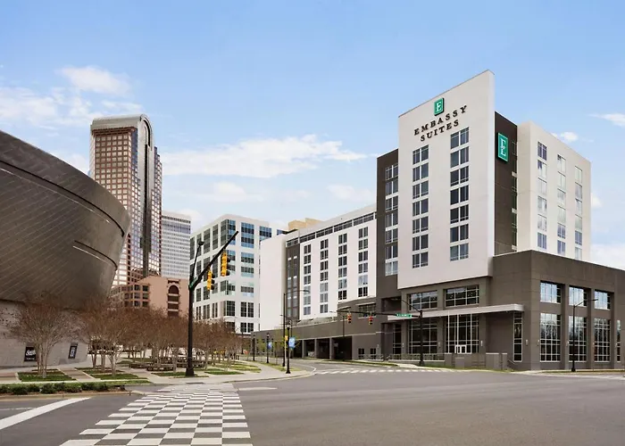 Embassy Suites By Hilton Uptown