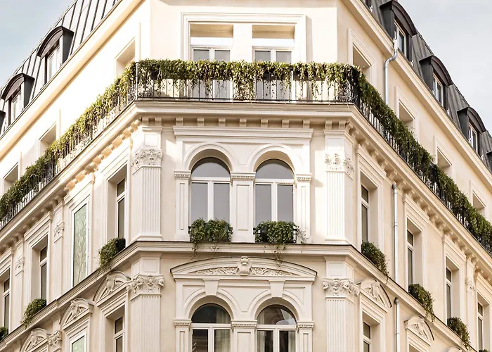 Chateau Des Fleurs & Spa Paris