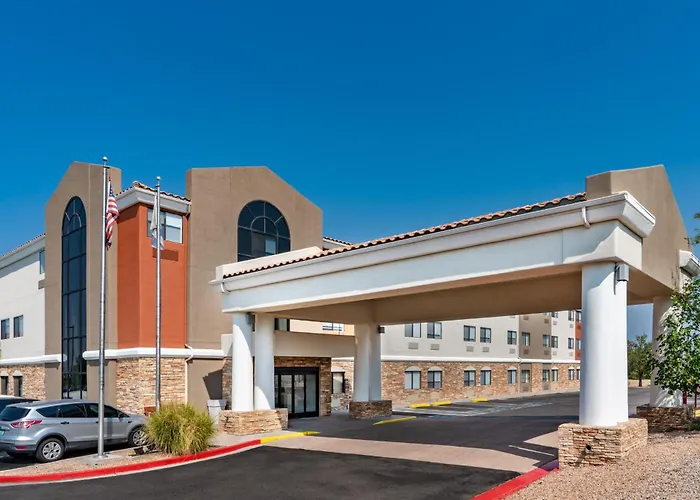 Resorts Guide Holiday Inn Express & Suites Albuquerque - North Balloon Fiesta Park By Ihg