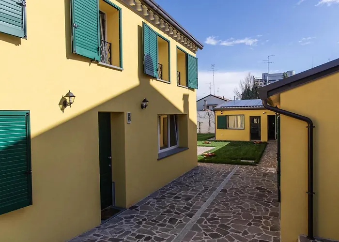 La Casa Gialla