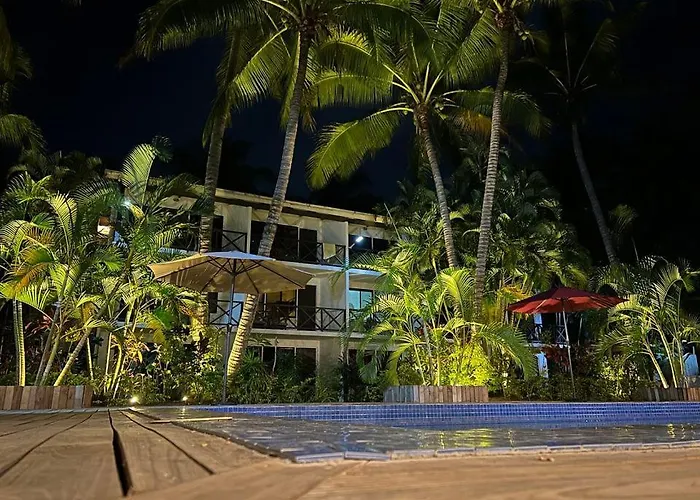 Oasis Palms Hotel