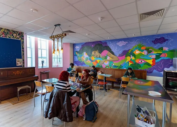 Hotel dichtbij College: Hostelle - women only hostel London
