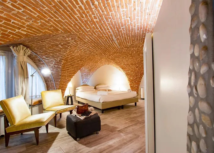 N4U Guest House