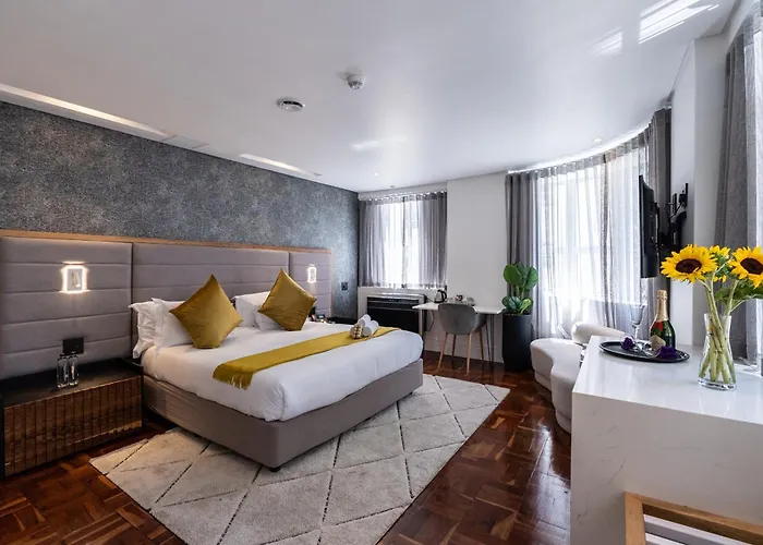 Cheap hotels Cape Diamond Boutique