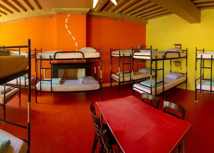 Hotel nahe College: Strowis Hostel
