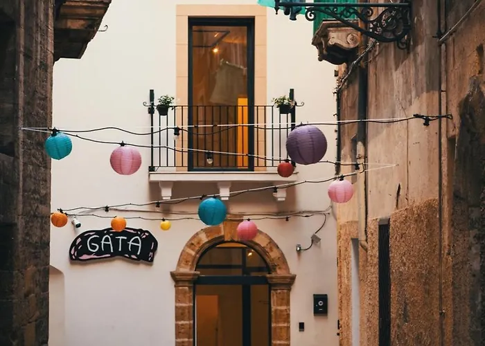  Gata Galleria