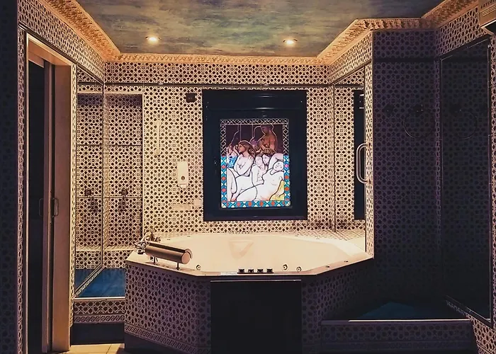Hostal Avenida Andalucia - Solo Adultos