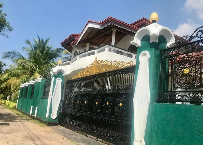 Kingz And Queenz - Negombo