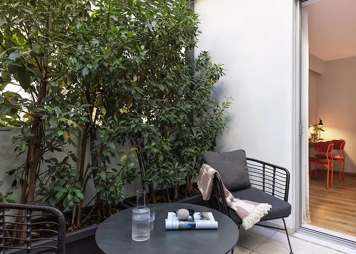 Apart hotel: The Newel Acropolis