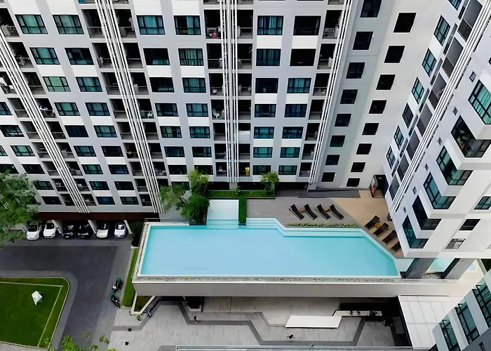  Base s At Central Pattaya