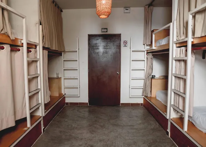 Oostel Smart Hostel - Pueblo (Adults Only)