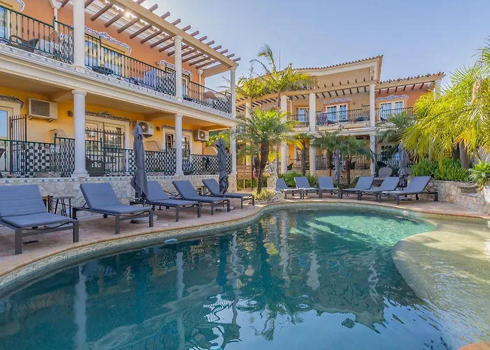 Charming Residence & Guest House Dom Manuel I Adults Only