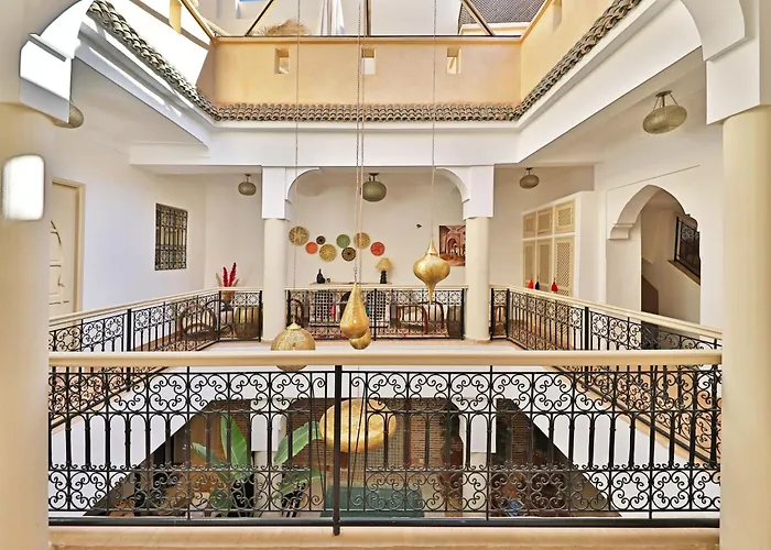 Central hotel: Riad Al Badia