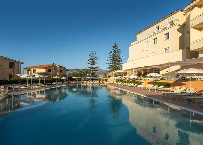 Hotel con tenis: Grand Hotel Vesuvio