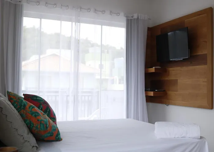 Hotel com parque aquático: Vento Solar Pousada