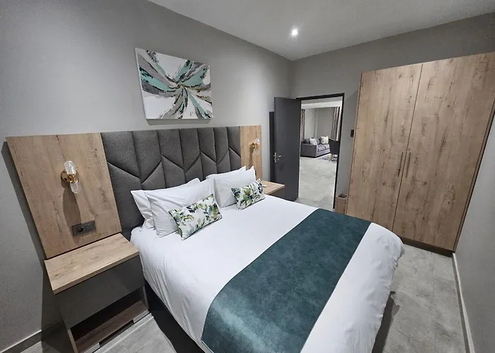 Hotels With Four Stars Casa De Luxe