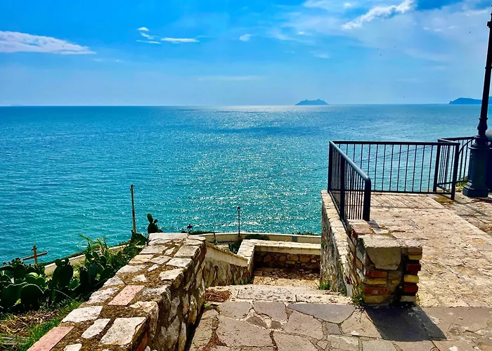  Il Mare Nel Pozzo Sperlonga Centro Storico Tutti I Servizi Sotto Casa