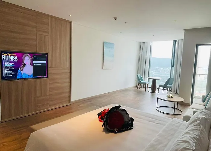 A La Carte Ha Long Bay Residence
