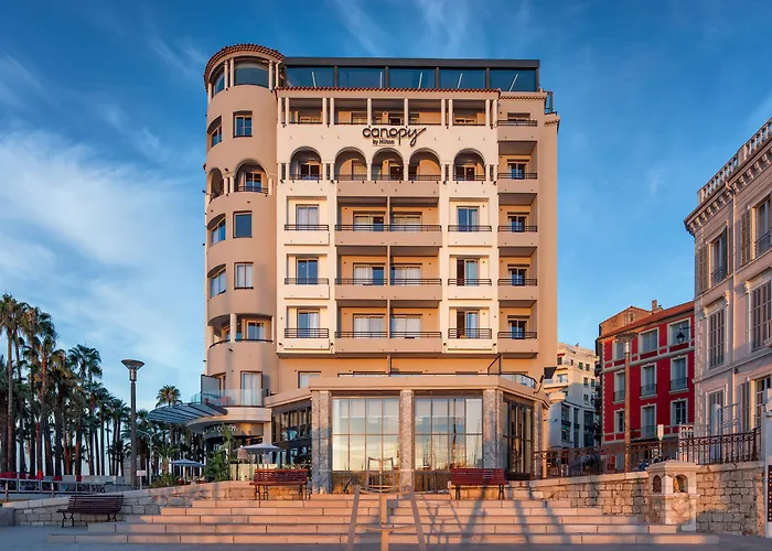 Hôtel Jacuzzi: Canopy By Hilton Cannes