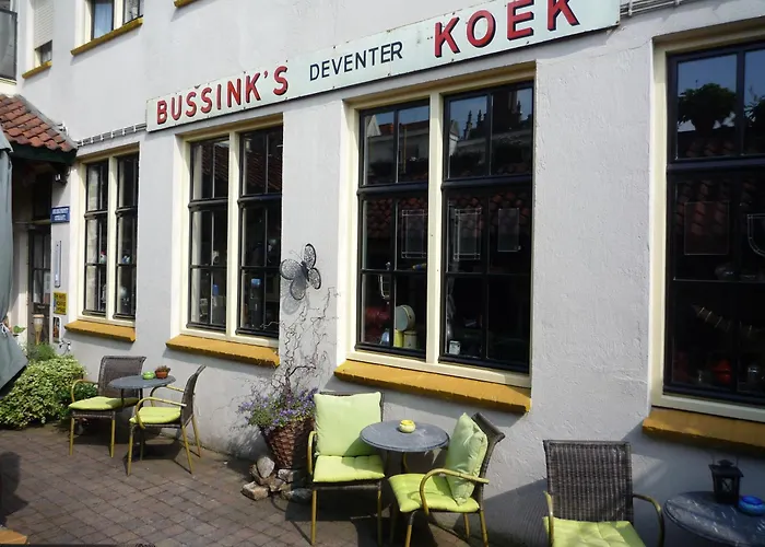 Hanzestadslogement De Leeuw In Het Centrum