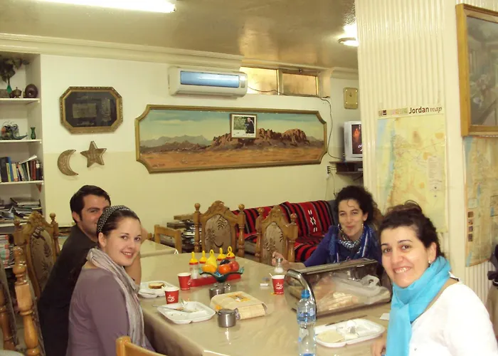 The Hostels Farah