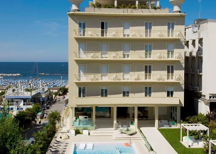 Hotel nahe College: Hotel Beaurivage