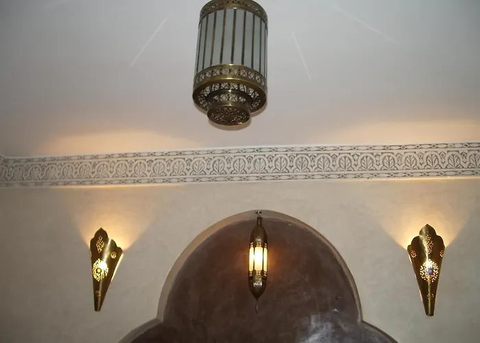 Hotel Con Piscina Belle Epoque