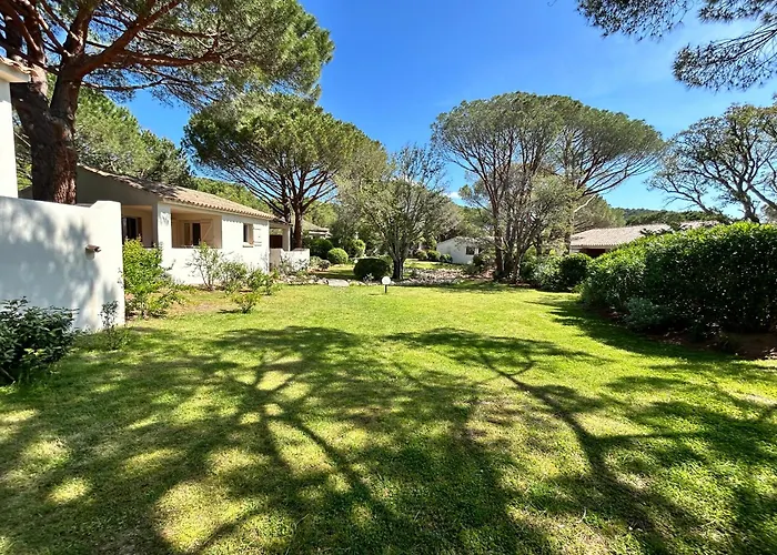Les Pins de Santa Giulia