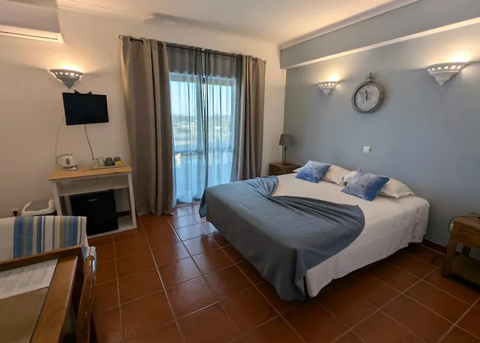 Hotel: Casa Rosa Montes