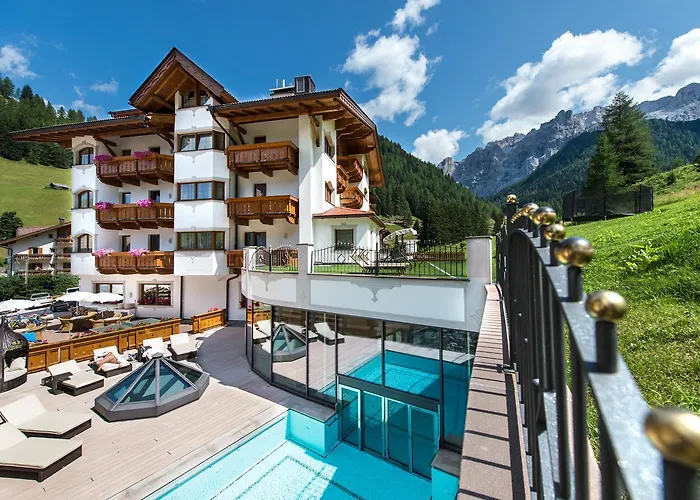 Hotel mit Pool: Savoy Dolomites Luxury & Spa Hotel