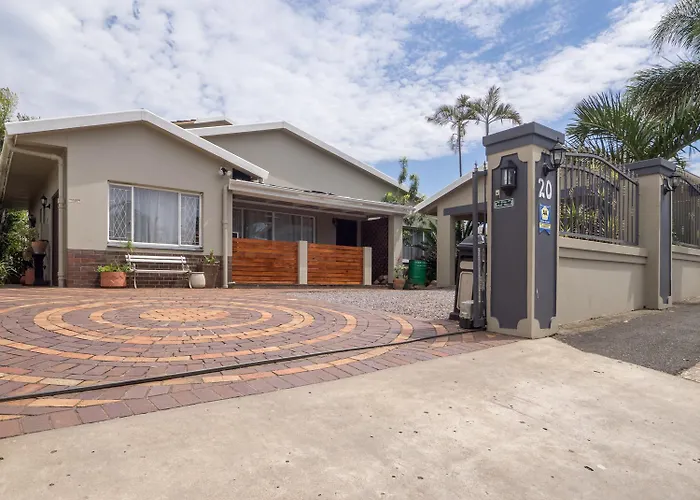 Beach hotel: Carrington Guest House