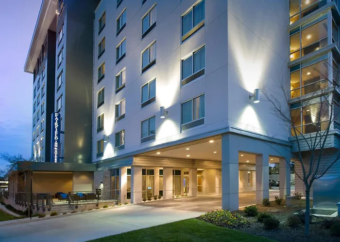Fairfield Inn And Suites By Marriott Downtown/The Gulch