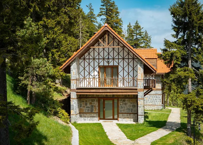 Foleya Mountain Resort Hotel & Villas