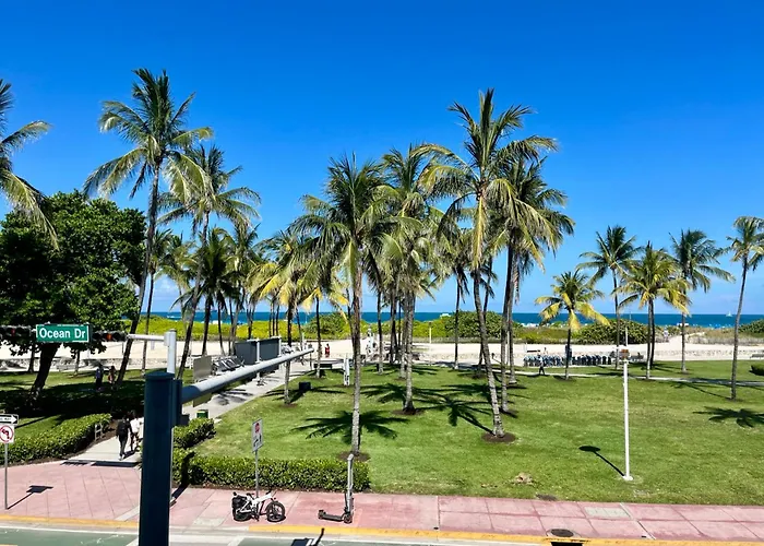 Majestic Hotel South Beach