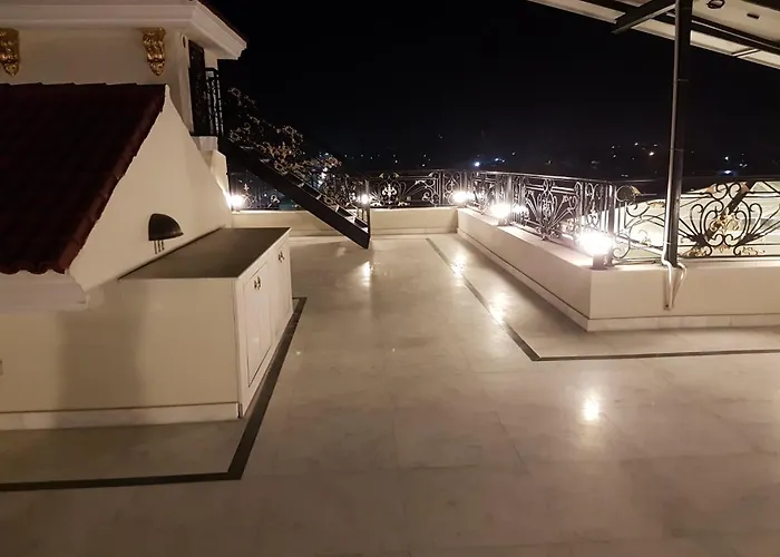 Boutique hotel only: Royal Palace Hotel