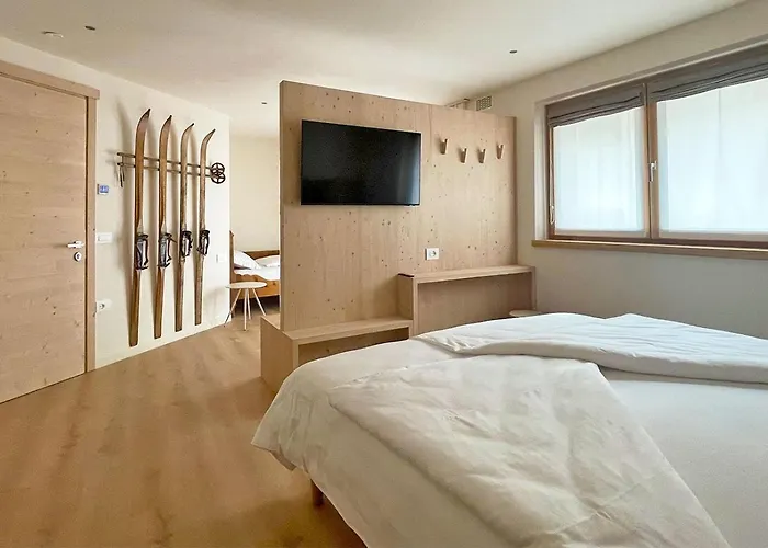 Alpine Rooms&Suites - Camana Noa
