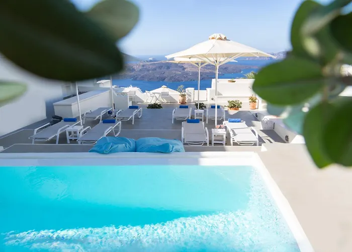 Pantelia Suites