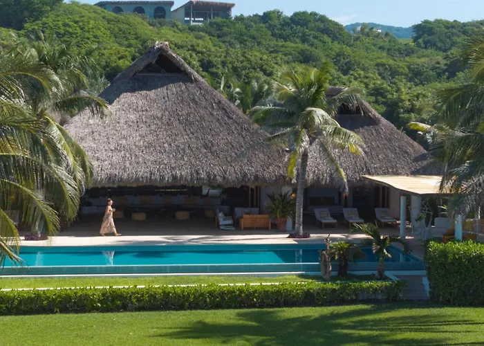 Casa Mona - Beachfront Luxury - Verified Listing