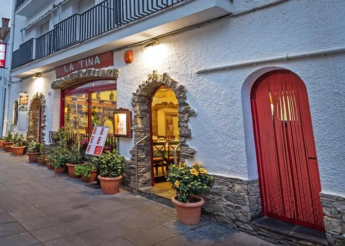 Hotel: Hostal La Tina